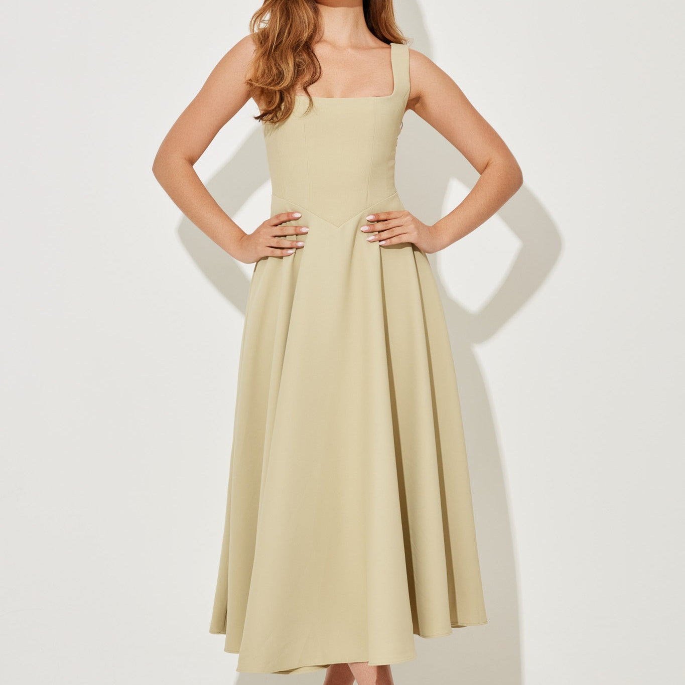 Amélia - Sukienka Midi Ponadczasowa